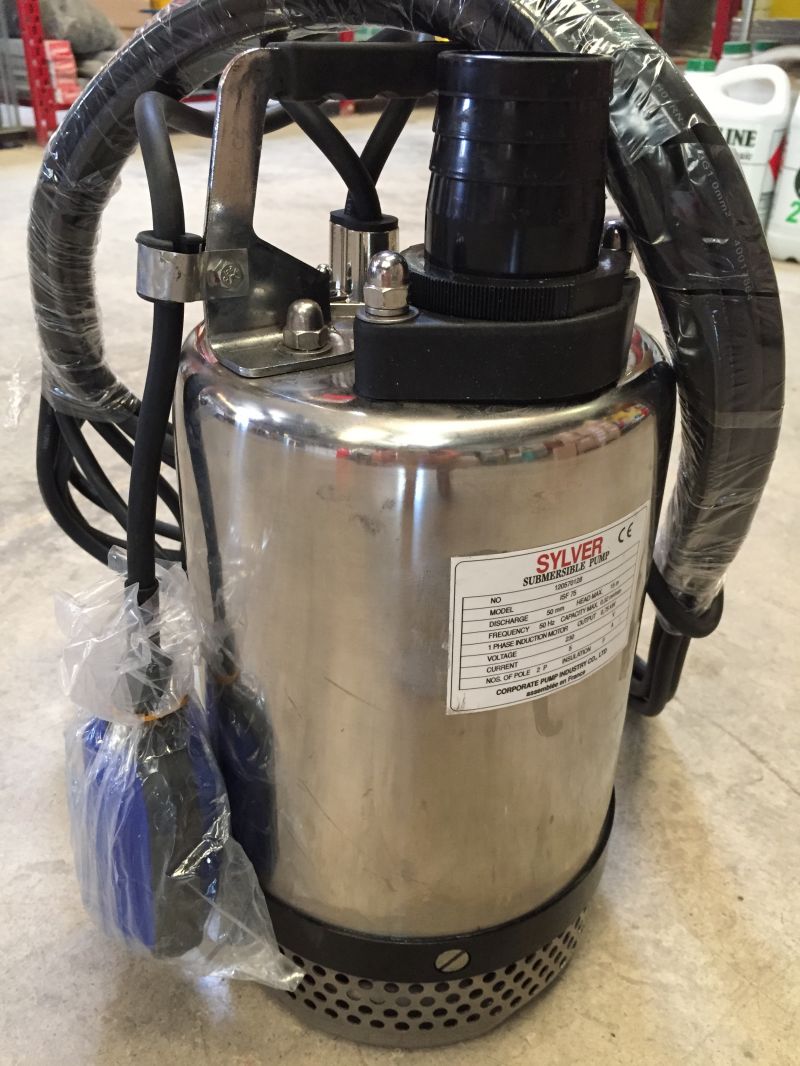 A louer pompe immergée sur Vitrolles